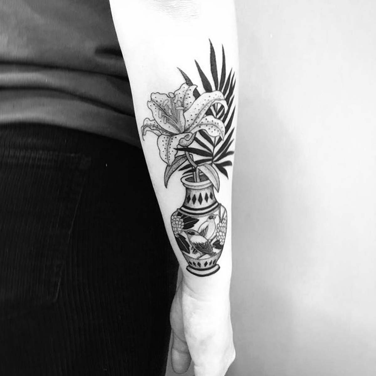 Tattoo Artist - Lobster God - Broadway Body Piercing and Tattoo Parlour